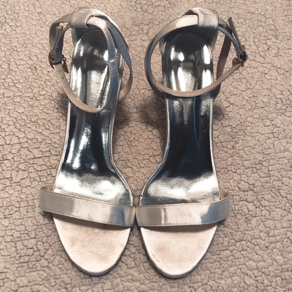Cream Satin Dyeable Wedding Heels - Picture 2 of 5
